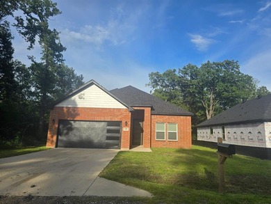 Cedar Creek Lake Home For Sale in Trinidad Texas