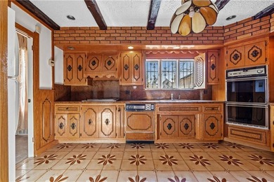 Discover your dream home in the heart of Bay Ridge! This - photo 8