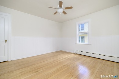 Welcome to 206 Ridgefield Ave located in Mill Hill neighborhood - photo 21
