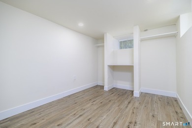Welcome to 206 Ridgefield Ave located in Mill Hill neighborhood - photo 24