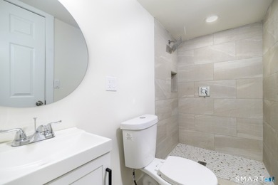 Welcome to 206 Ridgefield Ave located in Mill Hill neighborhood - photo 25