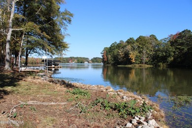 Very Rare Offering on the Beautiful Shores of Lake Oconee. 8.16 - photo 1