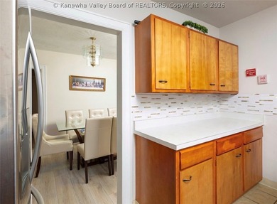 Wake up to breathtaking Kanawha River views from every front - photo 9