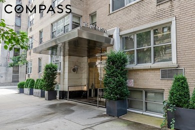 Top floor penthouse oversized home lovingly renovated in one of - photo 10