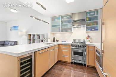 Residence 3E at Hudson Hill Condominium is a rare and expansive - photo 3