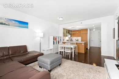 Residence 3E at Hudson Hill Condominium is a rare and expansive - photo 4