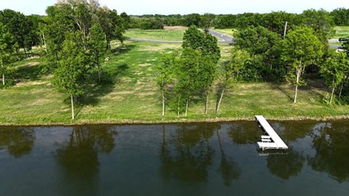 A rare opportunity to find west-facing sandy lakeshore less than - photo 18