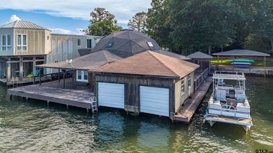Welcome to your own waterfront retreat on beautiful Lake - photo 24
