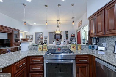 Owners are purchasing additional property & moving in the near - photo 7