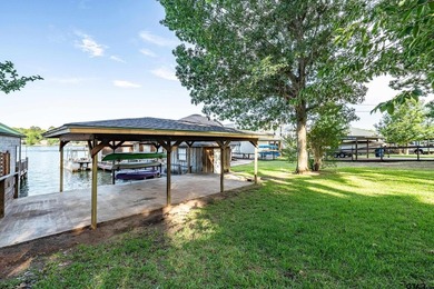 Welcome to your own waterfront retreat on beautiful Lake - photo 27