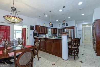Owners are purchasing additional property & moving in the near - photo 9