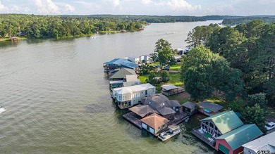Welcome to your own waterfront retreat on beautiful Lake - photo 37