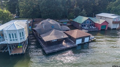 Welcome to your own waterfront retreat on beautiful Lake - photo 39