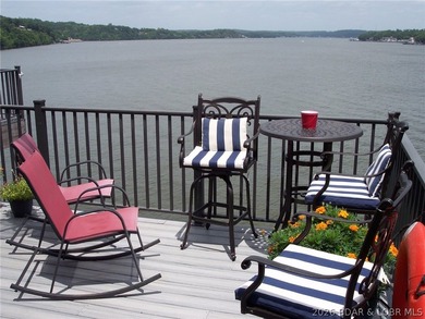 Spectacular views for miles from the top floor of Sunrise Ridge - photo 40