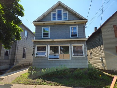 Lake Erie Home For Sale in Erie Pennsylvania