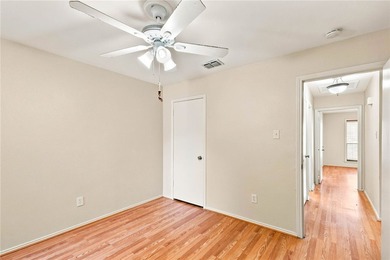 Welcome home to this charming 2-bedroom, 2-bath single-story - photo 13