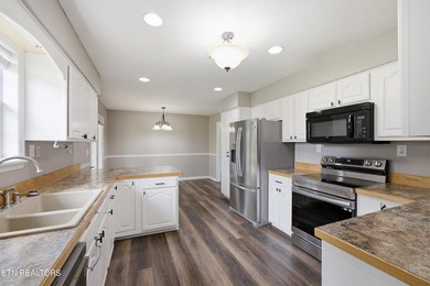 Location, Space & Updates - This One Has It All! Don't miss this - photo 14