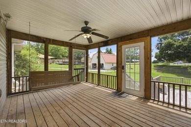 Location, Space & Updates - This One Has It All! Don't miss this - photo 16