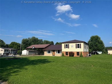 Well-maintained 3-bedroom, 2 full bath home situated on a - photo 2
