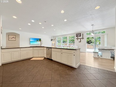 Welcome to your coastal retreat, a custom energy-efficient home - photo 16