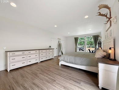 Welcome to your coastal retreat, a custom energy-efficient home - photo 21