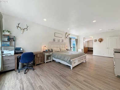 Welcome to your coastal retreat, a custom energy-efficient home - photo 22