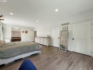 Welcome to your coastal retreat, a custom energy-efficient home - photo 23