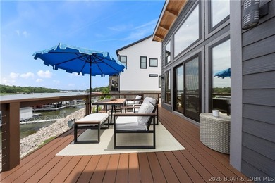 Contemporary luxury meets effortless lake living in this - photo 47
