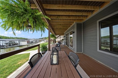 Contemporary luxury meets effortless lake living in this - photo 50