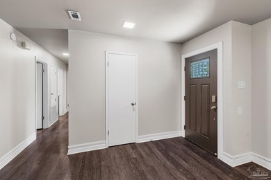 OPEN HOUSE THIS SUNDAY 12-2PM !! Tucked away on a quiet - photo 8