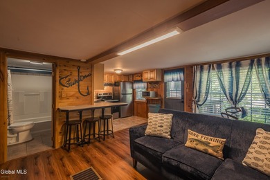 Charming, move-in-ready cottage in Broadalbin, just steps from - photo 16