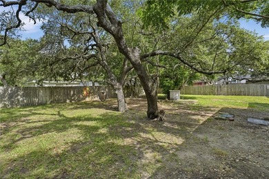 Don't miss out on this charming 2-bdrm,1 bath cottage peacefully - photo 25
