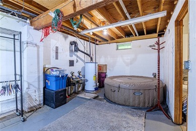Welcome to this stunning contemporary chalet nestled on 2.6 - photo 31