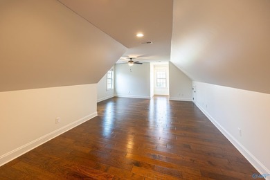 CANEBRAKE GOLF FRONT LUXURY! This executive 4BR/3.5BA home - photo 32