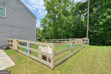 Privacy, peaceful wooded views, and modern construction come - photo 41