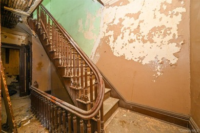 This classic four-story brownstone with beautiful architectural - photo 9