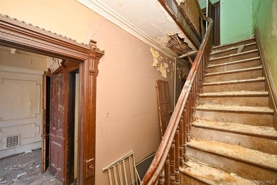 This classic four-story brownstone with beautiful architectural - photo 10