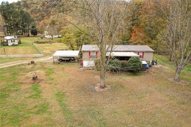 Welcome home to this 3 bedroom, 2 bathroom doublewide situated - photo 1