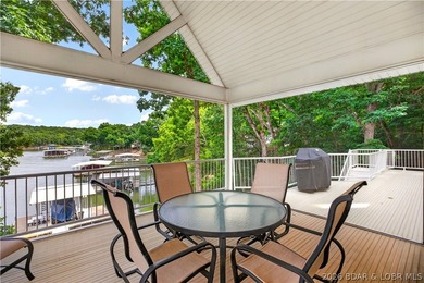4 BED/4.5 BATHS/3600+ SQ.FT., 115' LAKEFRONT ON 2 LOTS WITH - photo 13