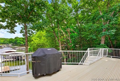 4 BED/4.5 BATHS/3600+ SQ.FT., 115' LAKEFRONT ON 2 LOTS WITH - photo 15
