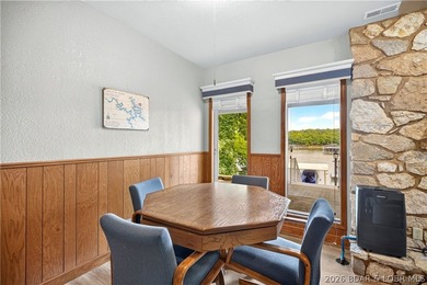 4 BED/4.5 BATHS/3600+ SQ.FT., 115' LAKEFRONT ON 2 LOTS WITH - photo 26