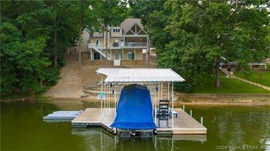 4 BED/4.5 BATHS/3600+ SQ.FT., 115' LAKEFRONT ON 2 LOTS WITH - photo 46
