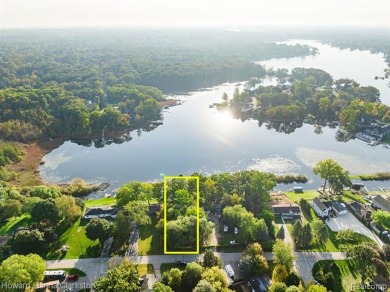 (private lake, pond, creek) Lot For Sale in Clarkston Michigan