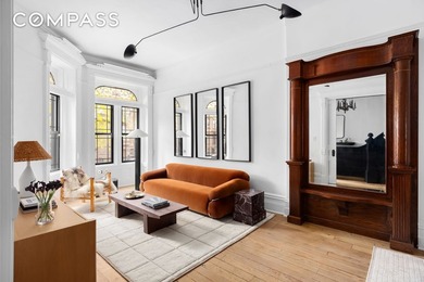 Historic grandeur and modern updates define this meticulously - photo 2
