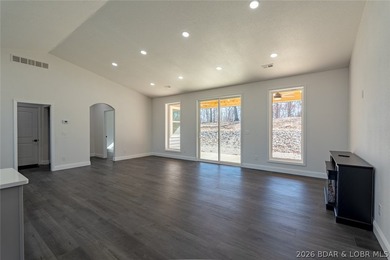 Enjoy main-level living in the highly sought after Porto Cima - photo 8