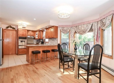Welcome to 282 Boscombe Avenue - A South Shore Gem! Nestled on a - photo 11