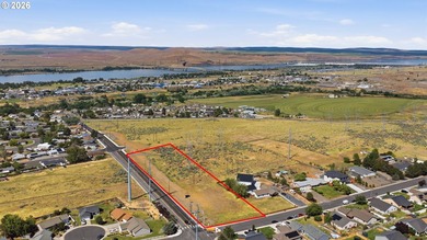 Build your vision on this BEAUTIFUL lot! Offering expansive view - photo 1