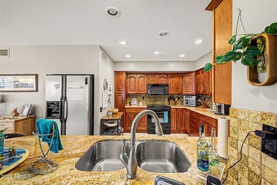 Discover carefree living in the desirable community of Sun City - photo 15