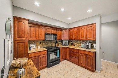 Discover carefree living in the desirable community of Sun City - photo 16