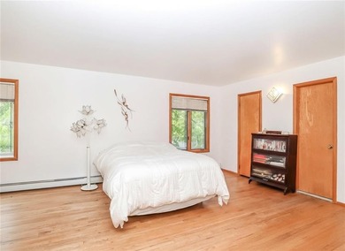 Welcome to 282 Boscombe Avenue - A South Shore Gem! Nestled on a - photo 18